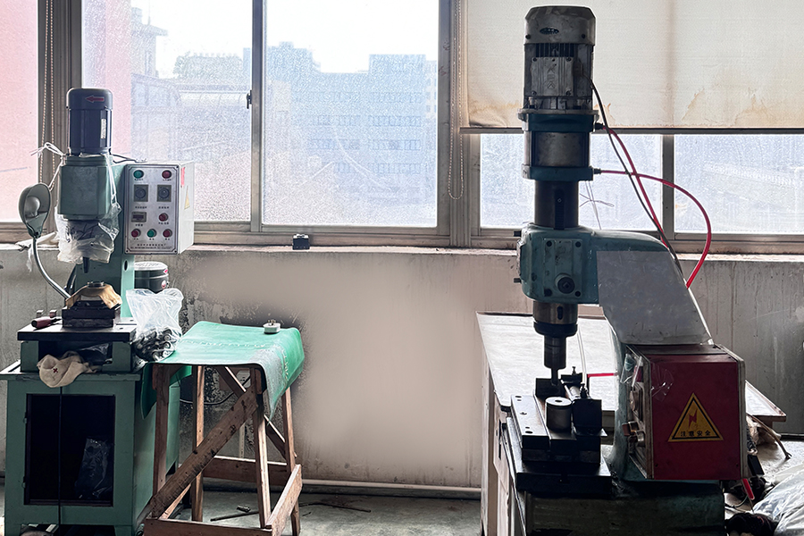 Токарный станок